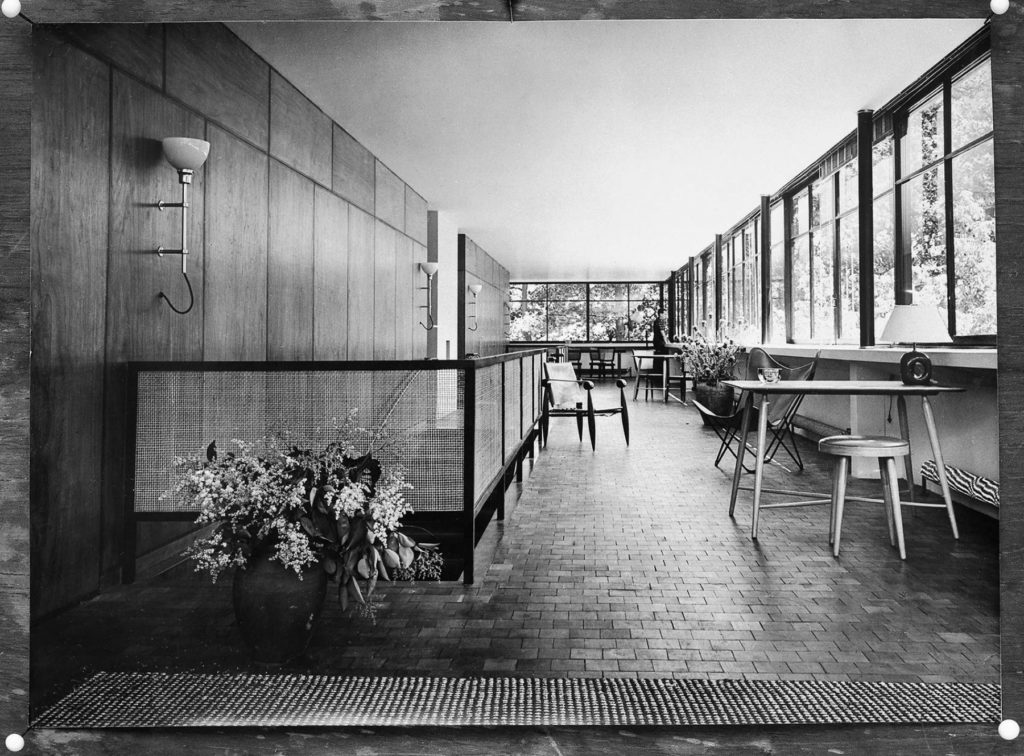 pic-interior view 3
